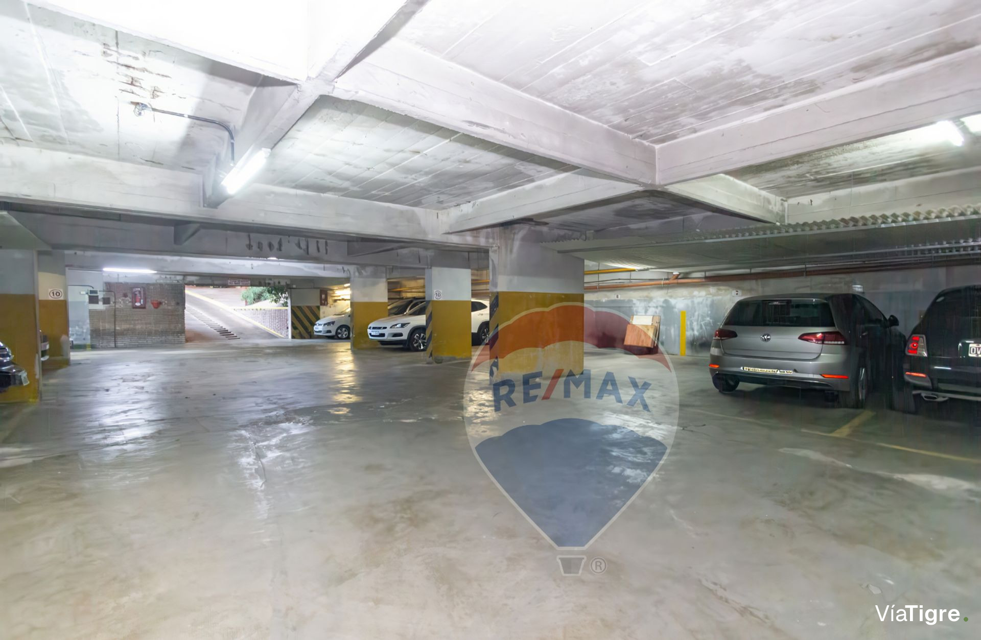 Venta depto San Isidro 3 ambientes Vista cochera