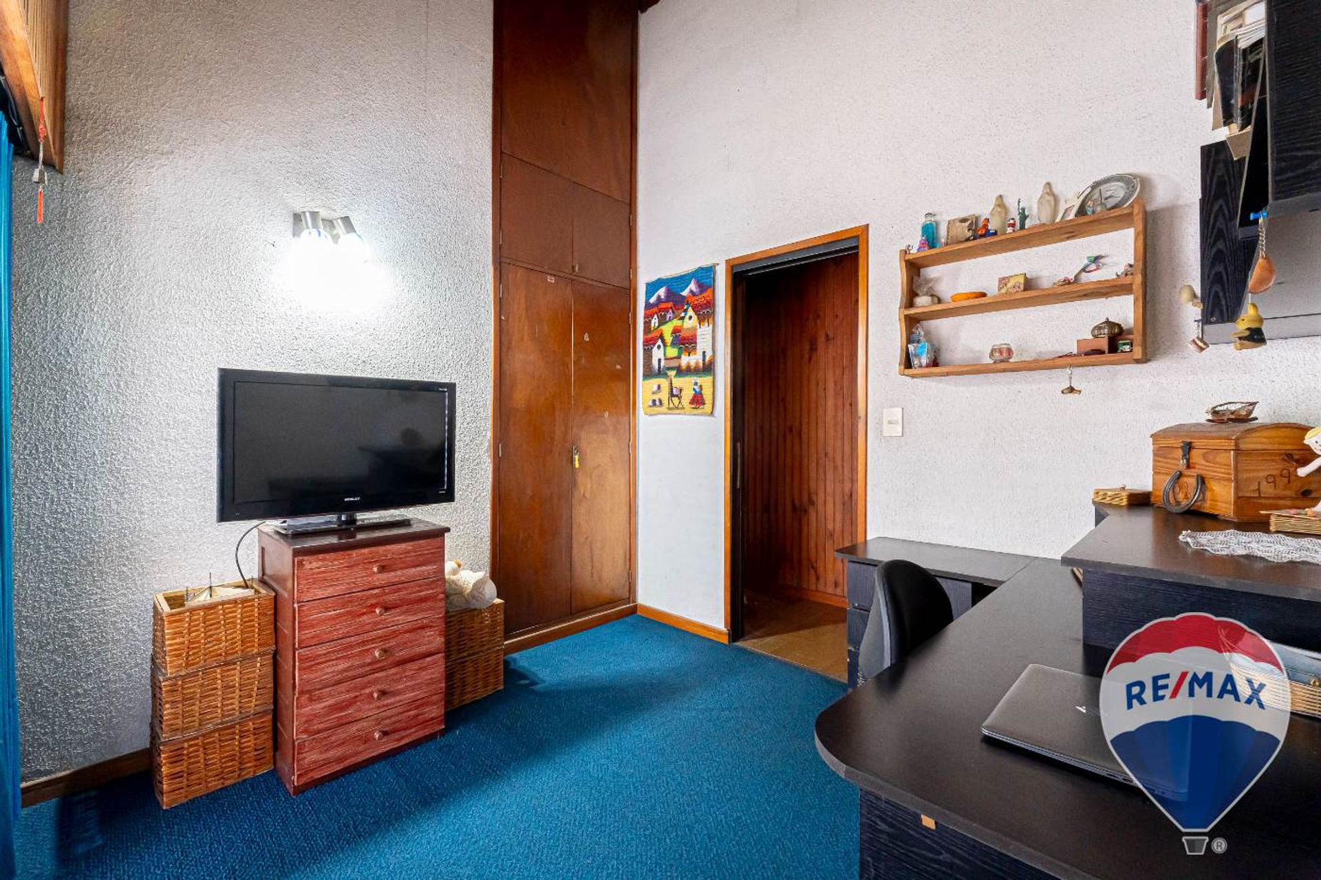 CASA 5 AMB, 8.66 x 37 C/COCHERA Y JARDÍN.