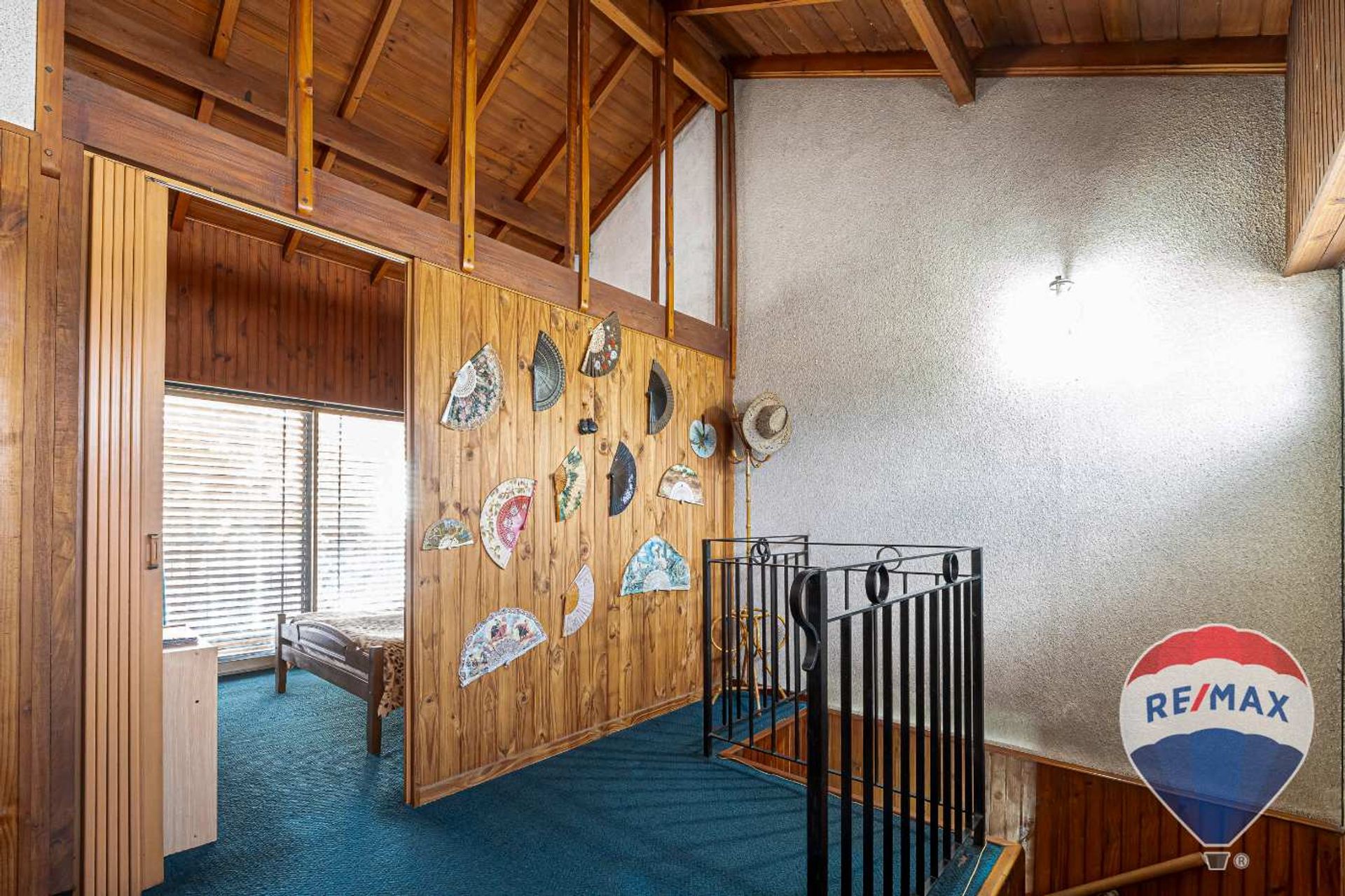 CASA 5 AMB, 8.66 x 37 C/COCHERA Y JARDÍN.
