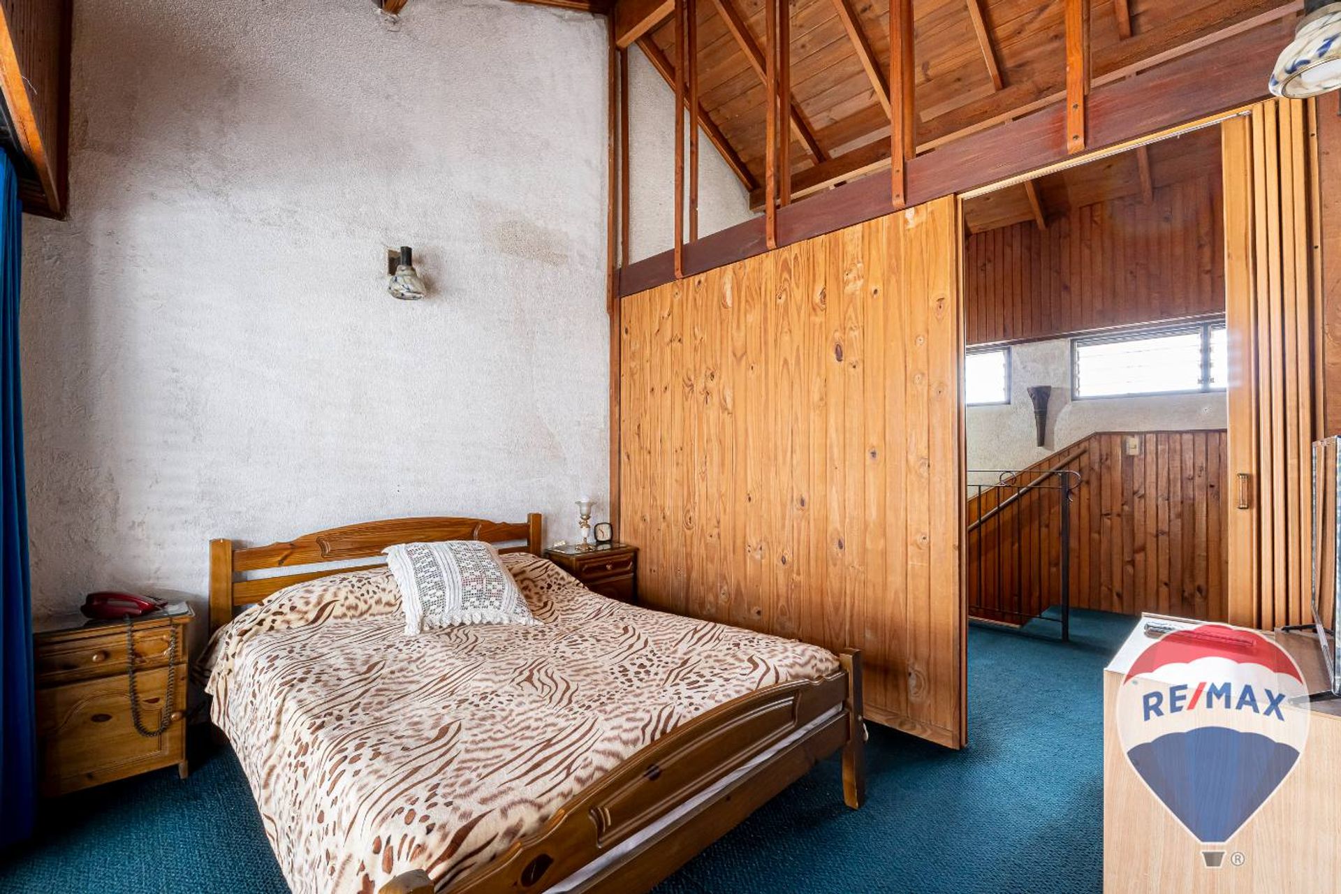 CASA 5 AMB, 8.66 x 37 C/COCHERA Y JARDÍN.