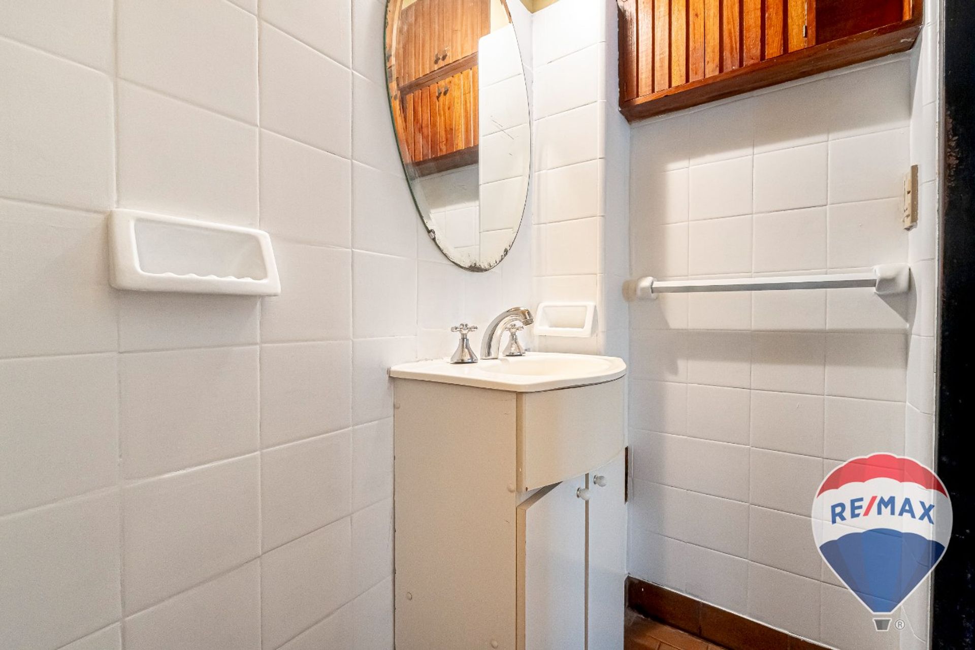 CASA 5 AMB, 8.66 x 37 C/COCHERA Y JARDÍN.