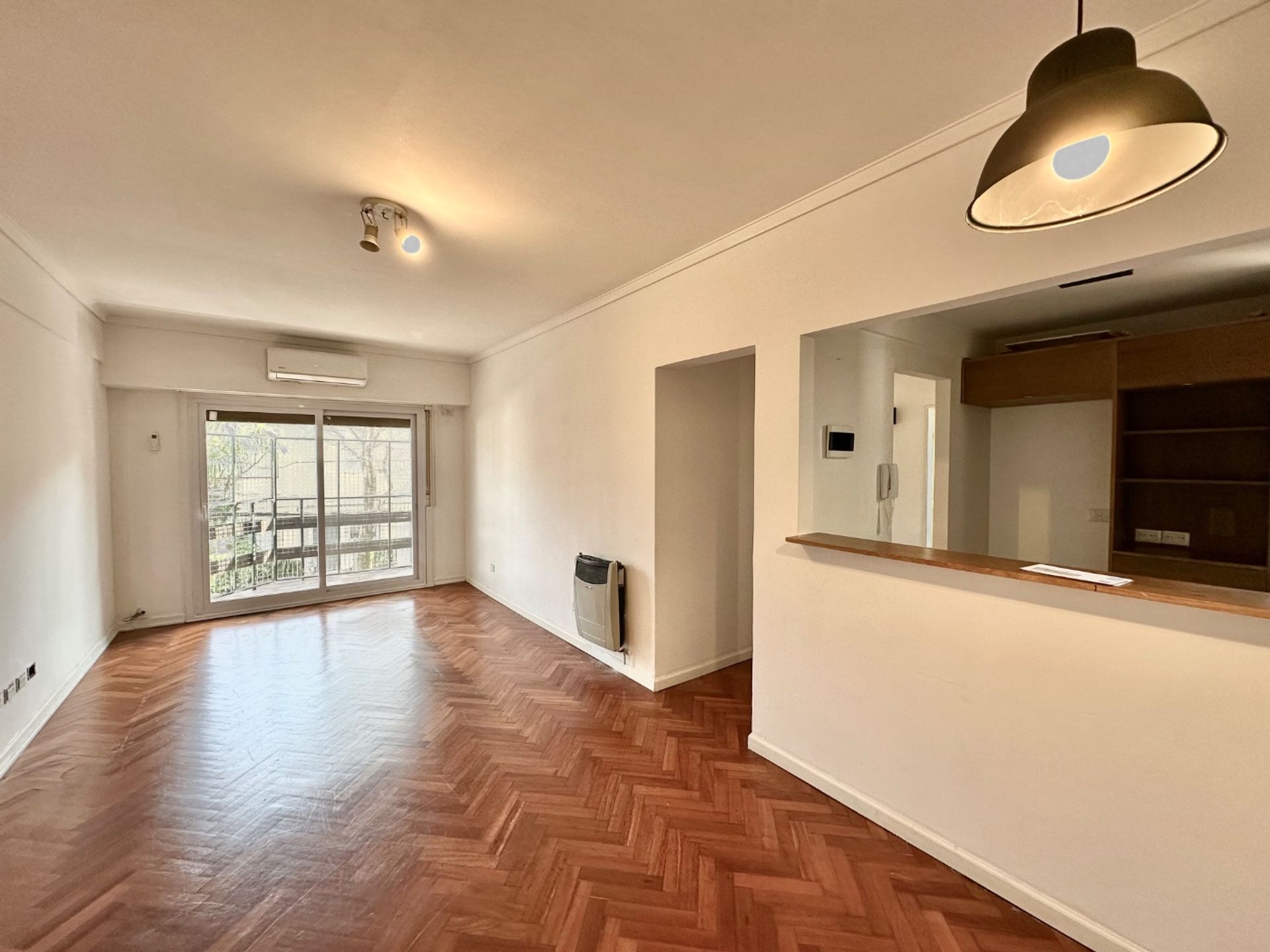 4-room Rental with Balcony. Bright in La Lucila