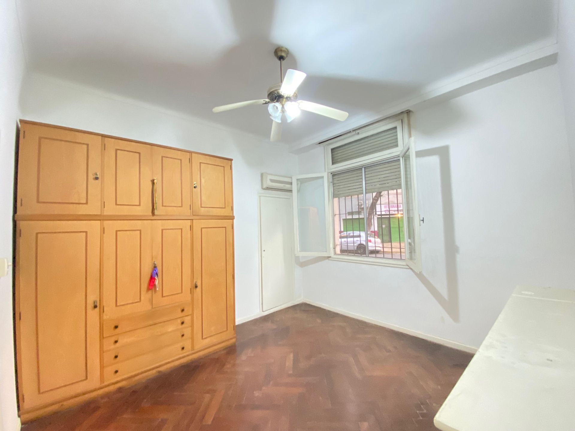 Venta dpto 3 ambientes más dependencia en Olivos