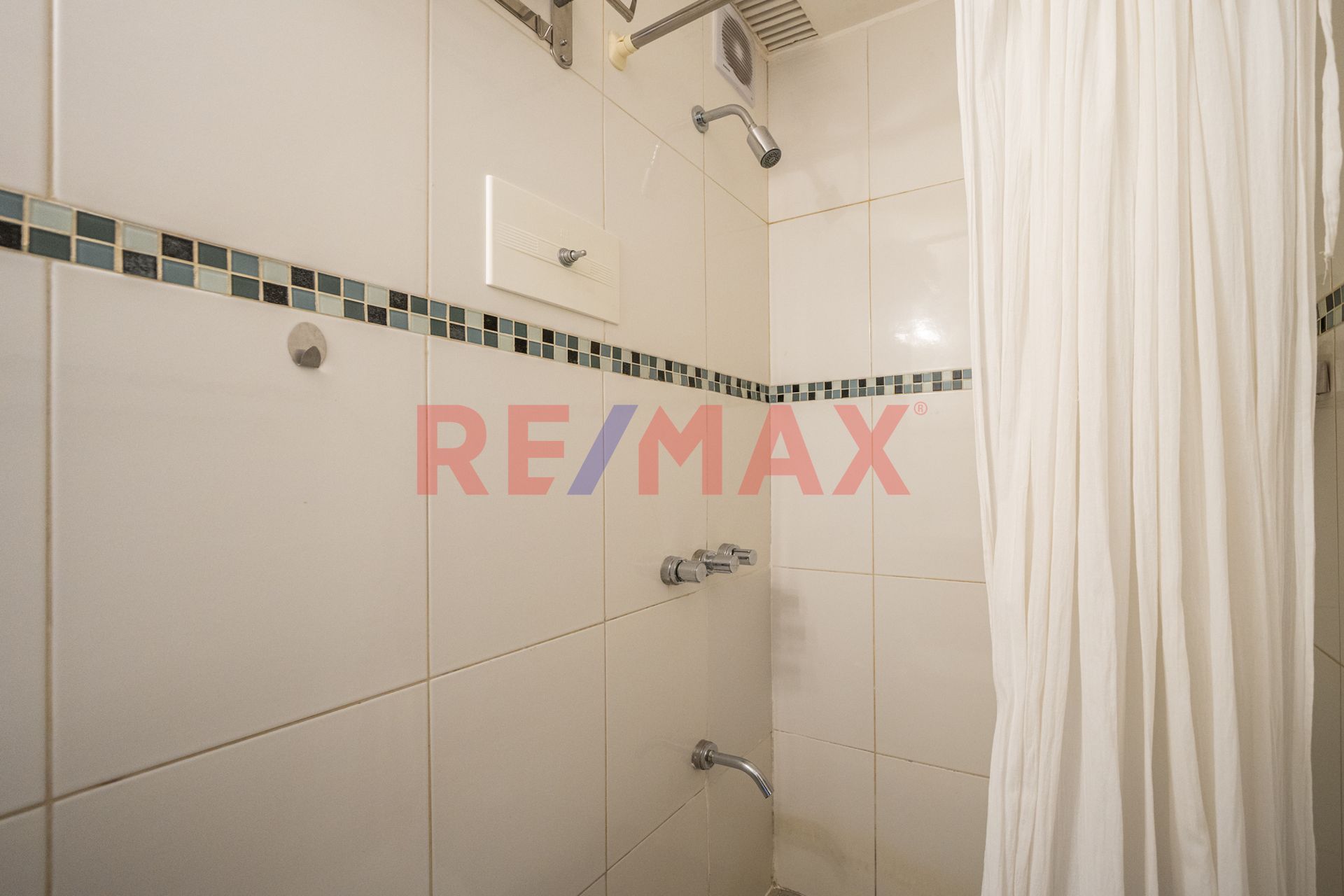 Venta Dpto 3 Ambientes Con Balcón En Vte.lopez