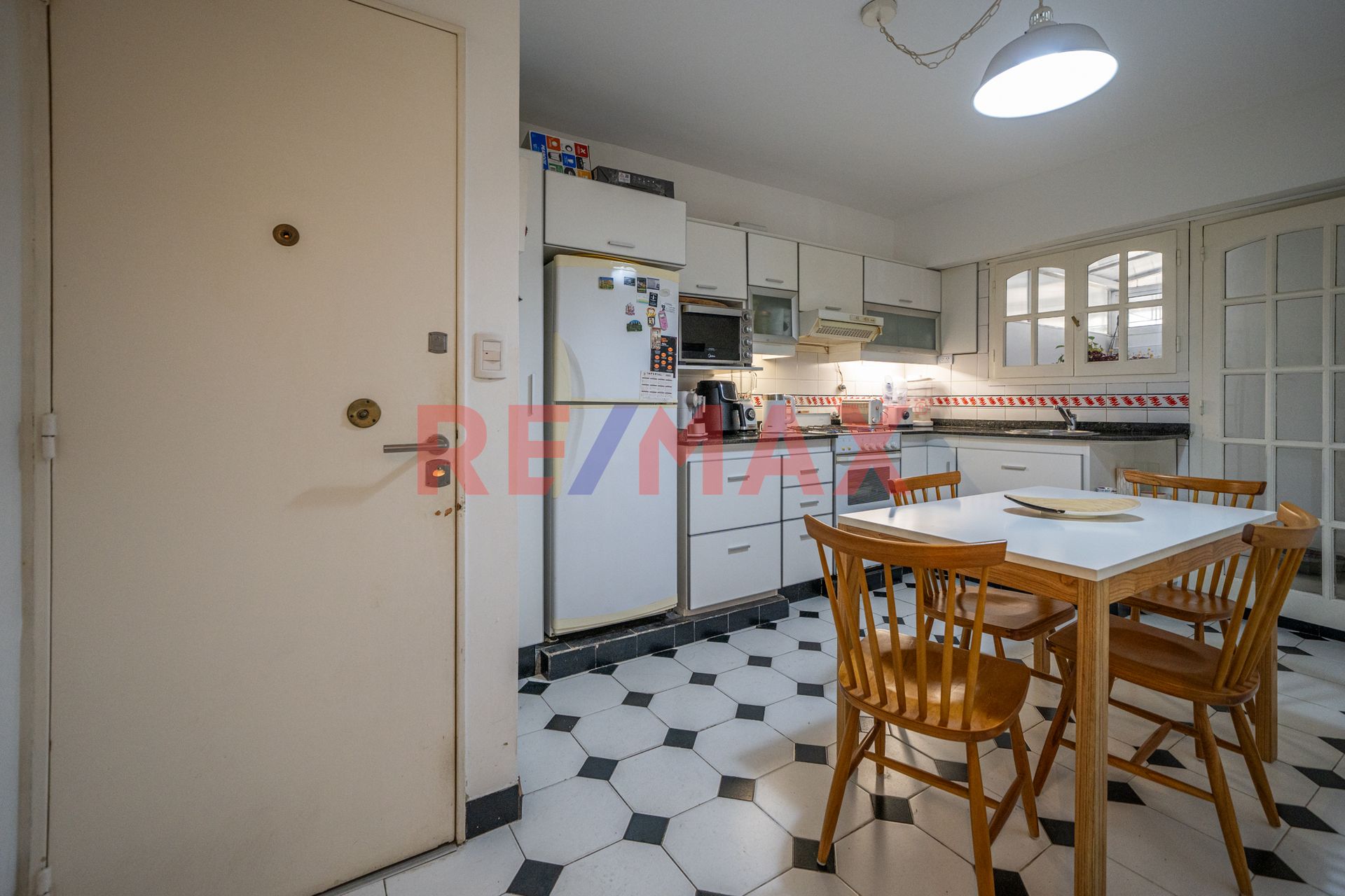 Venta Dpto 3 Ambientes Con Balcón En Vte.lopez