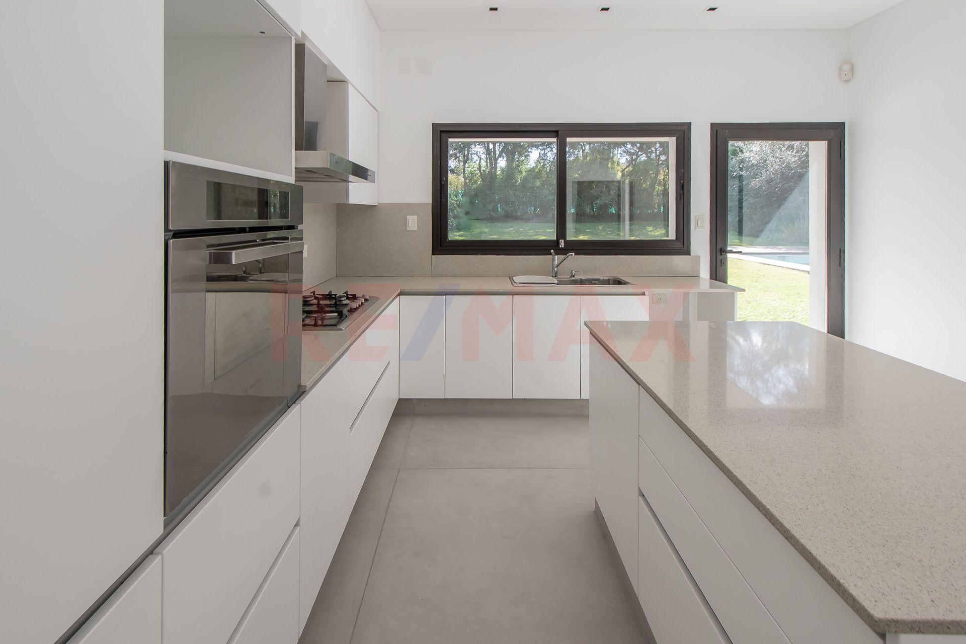 VENTA CASA PREMIUM c/pileta en Villa Pacheco