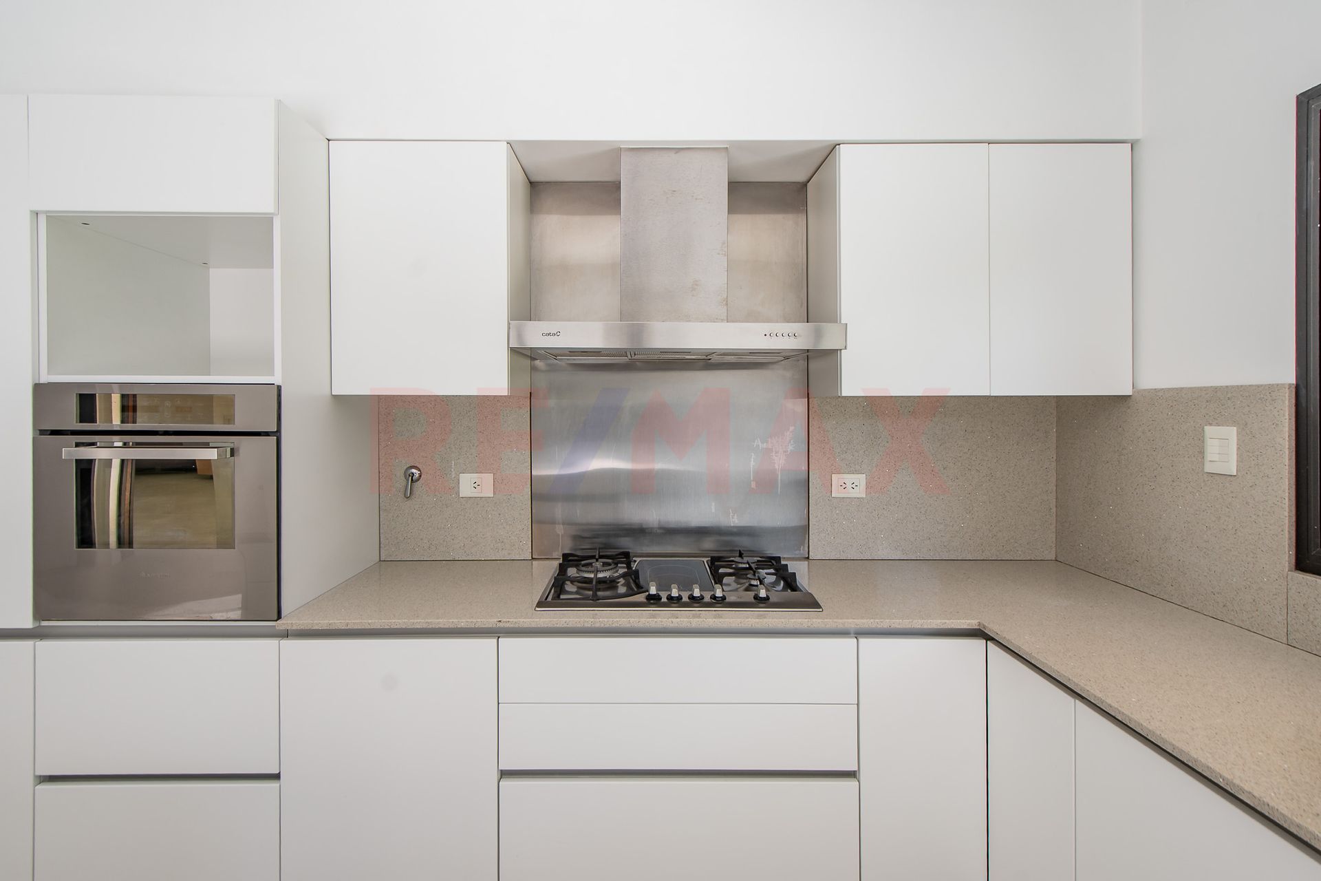 VENTA CASA PREMIUM c/pileta en Villa Pacheco