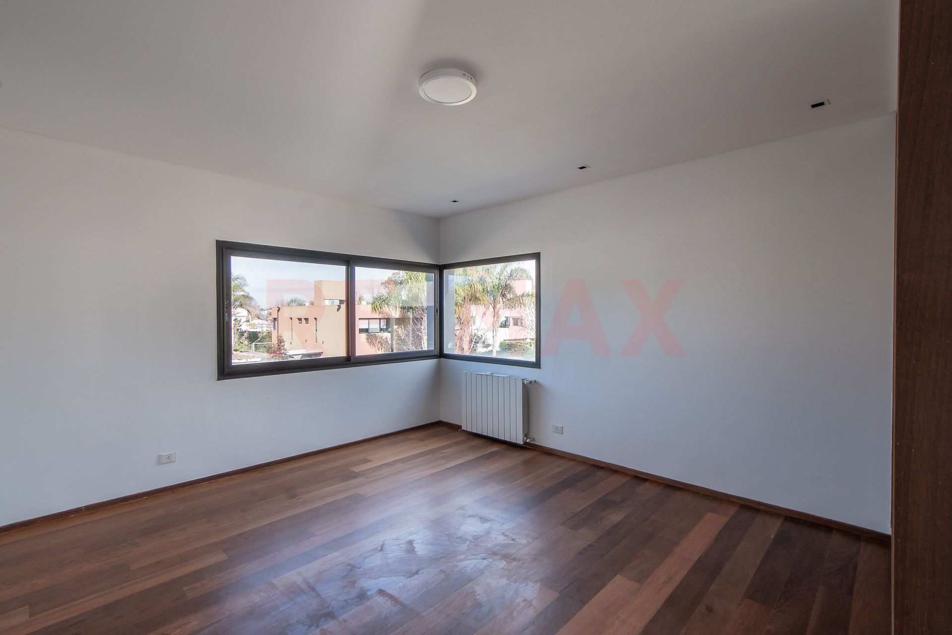 VENTA CASA PREMIUM c/pileta en Villa Pacheco