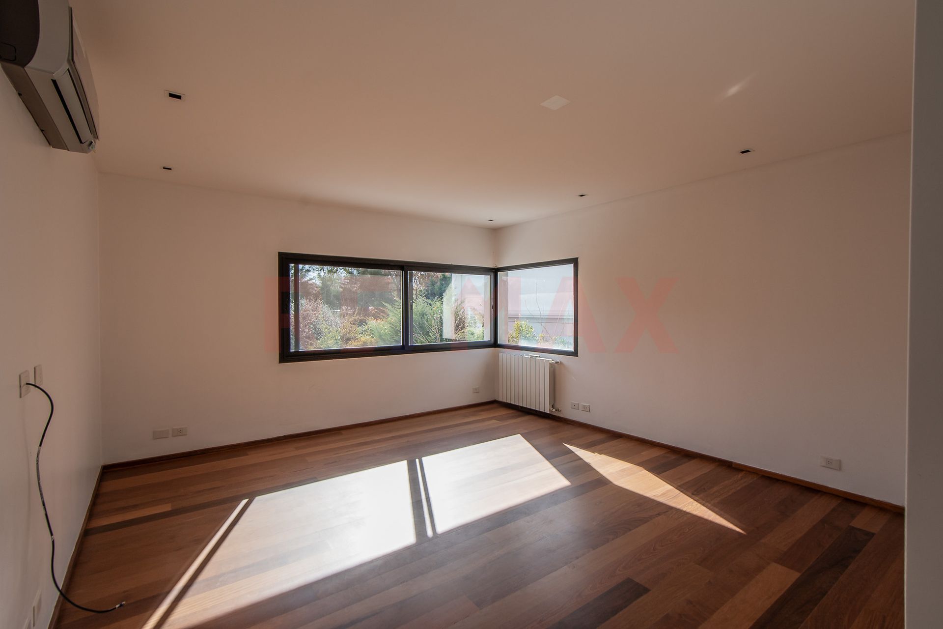 VENTA CASA PREMIUM c/pileta en Villa Pacheco