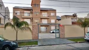 Venta Dpto 2 Amb C/Balcon Y Cochera En Florida