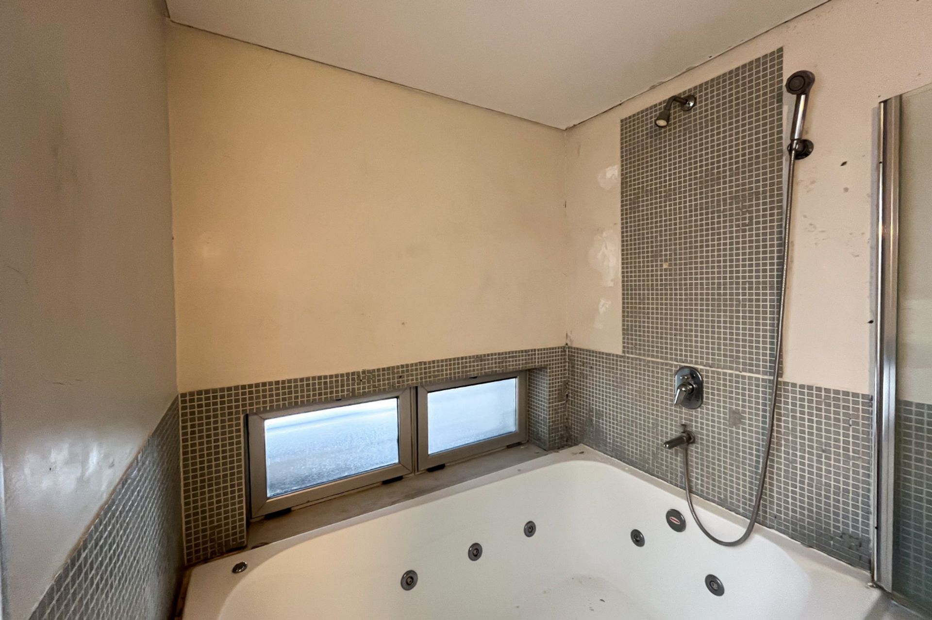Venta Dúplex 4 Ambientes Jardín / Pileta, Martínez