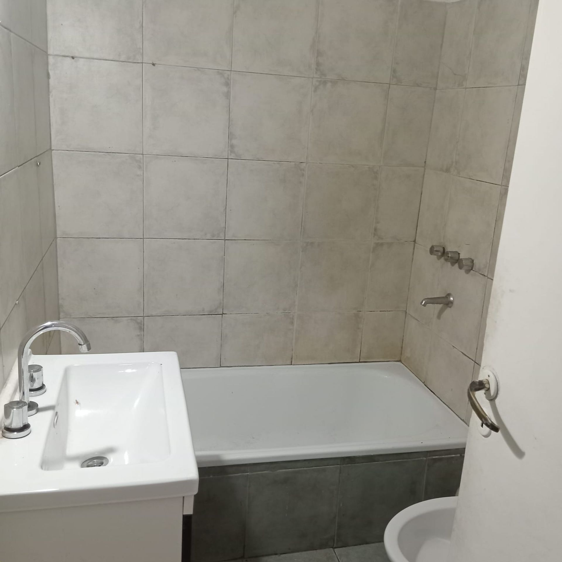 VENTA PH 4 ambientes buen estado, APTO CREDITO