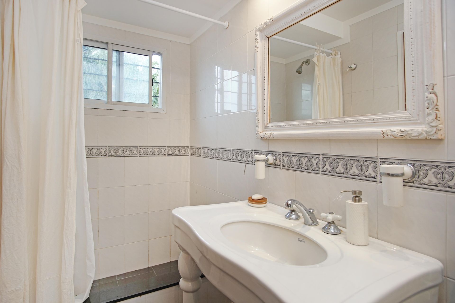 Venta Casa 4 Amb + Dep Cochera Y Pileta Vte Lopez