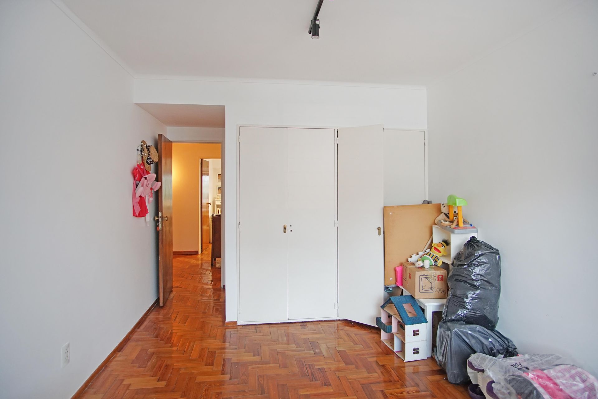 Venta Casa 4 Amb + Dep Cochera Y Pileta Vte Lopez