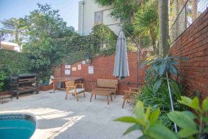 House for Sale, 4 Rooms + Apartment, Garage and Pool Vte Lopez
