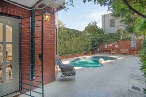 House for Sale, 4 Rooms + Apartment, Garage and Pool Vte Lopez