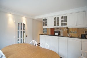 House for Sale, 4 Rooms + Apartment, Garage and Pool Vte Lopez