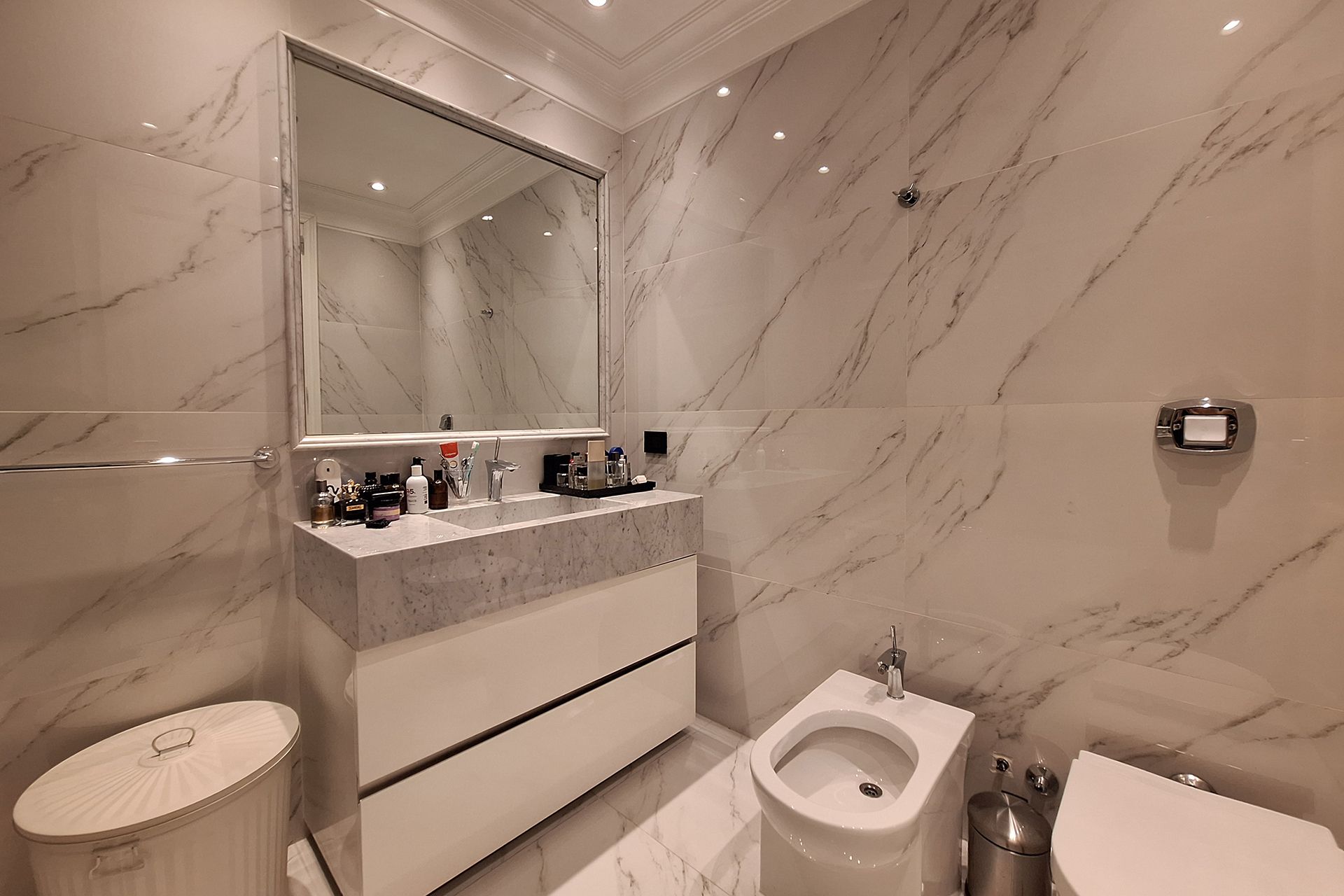 Venta Casa 6 Ambientes Acassuso Pileta Amoblada