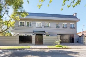Venta Casa 6 Ambientes Acassuso Pileta Amoblada