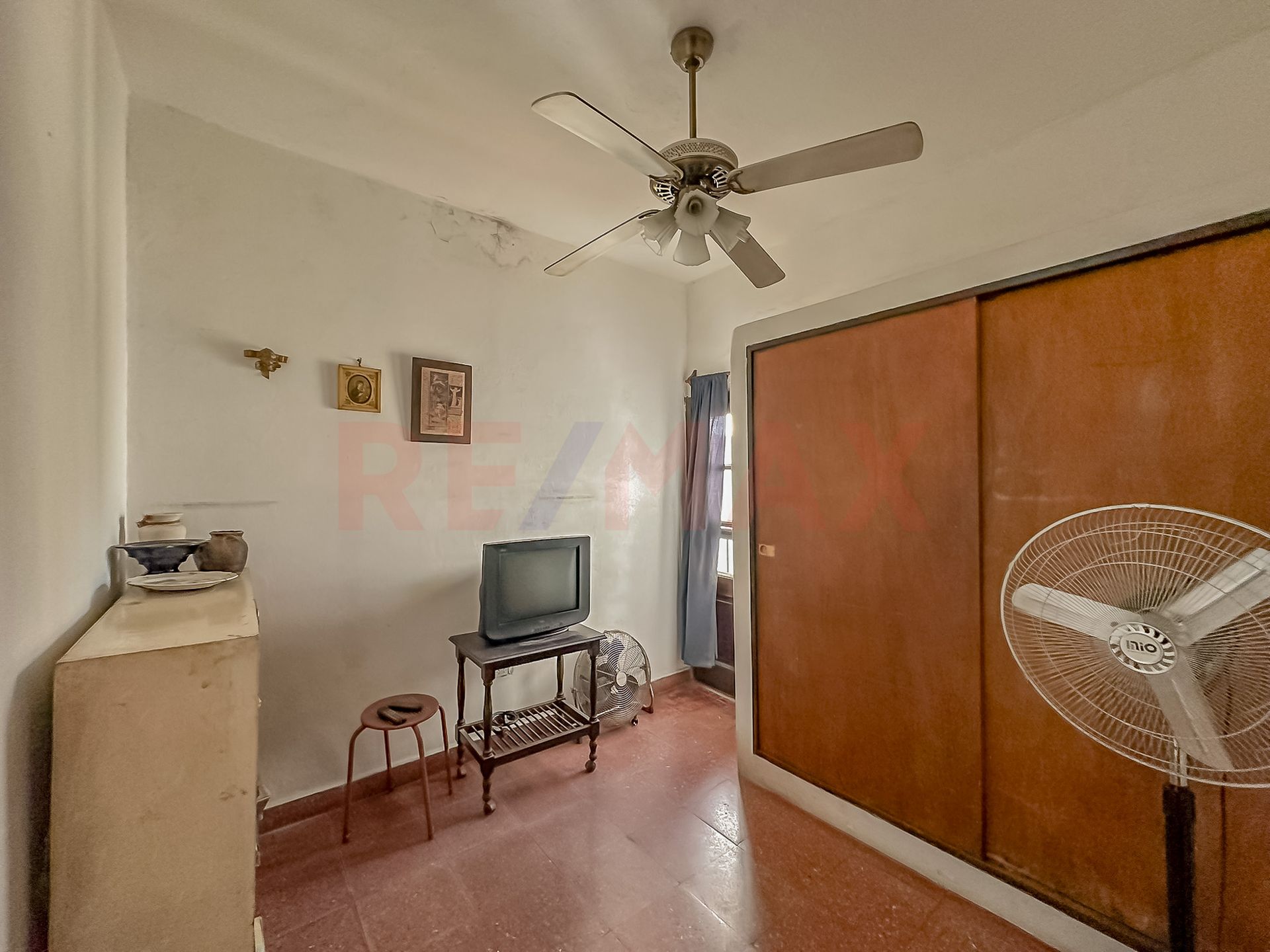 VENTA CASA en lote propio 5 amb con jardín