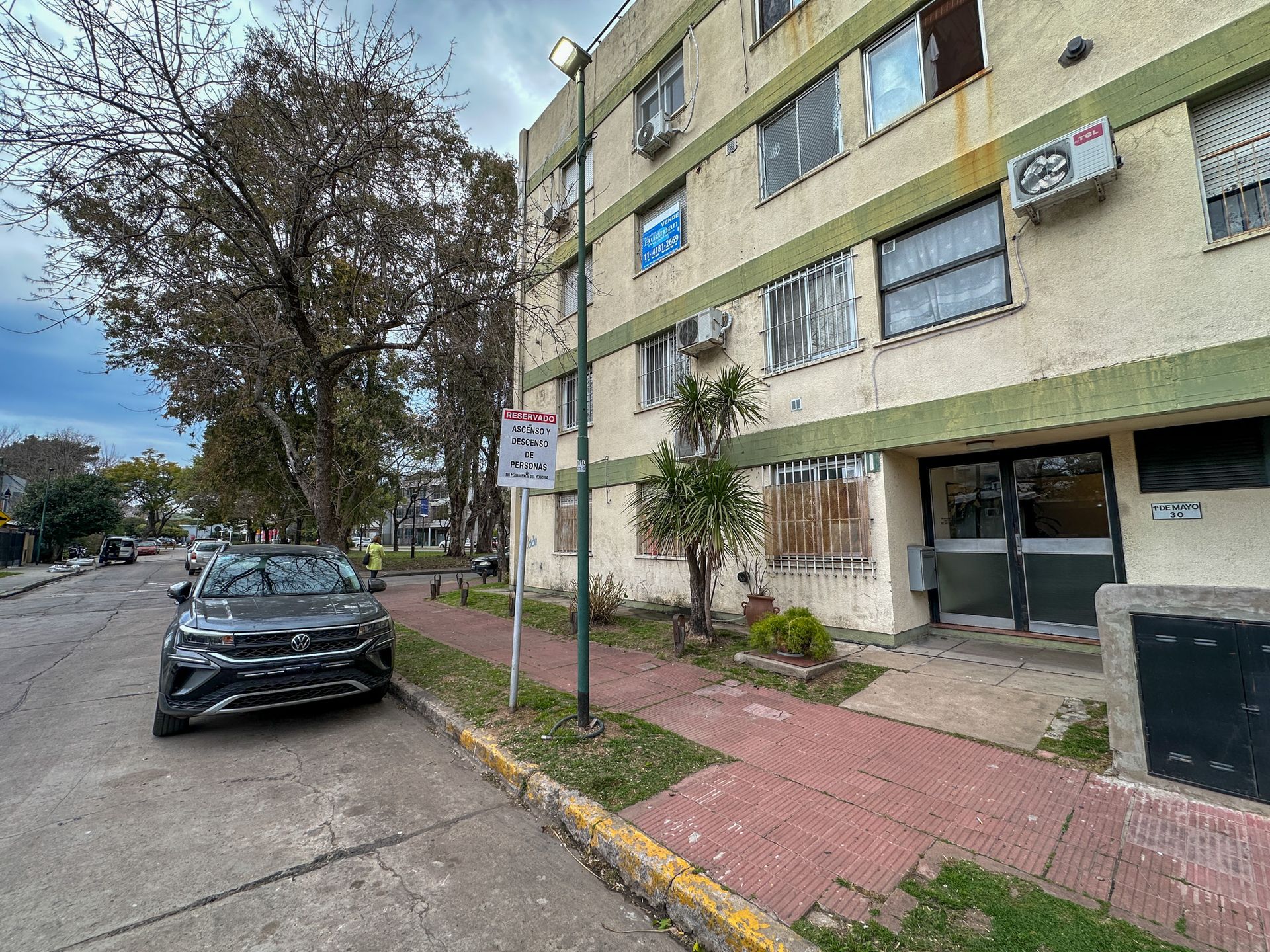 Depto 2 Amb Súper Luminoso en San Isidro