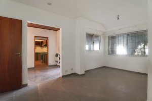 House, 5 rooms, 2‑car garage, patio, 35m lot