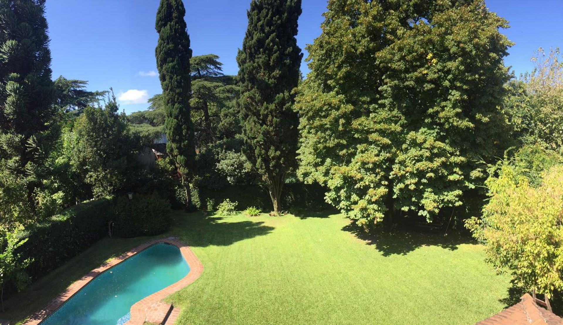 Venta Casa 6 amb jardin Pileta Acepta permuta