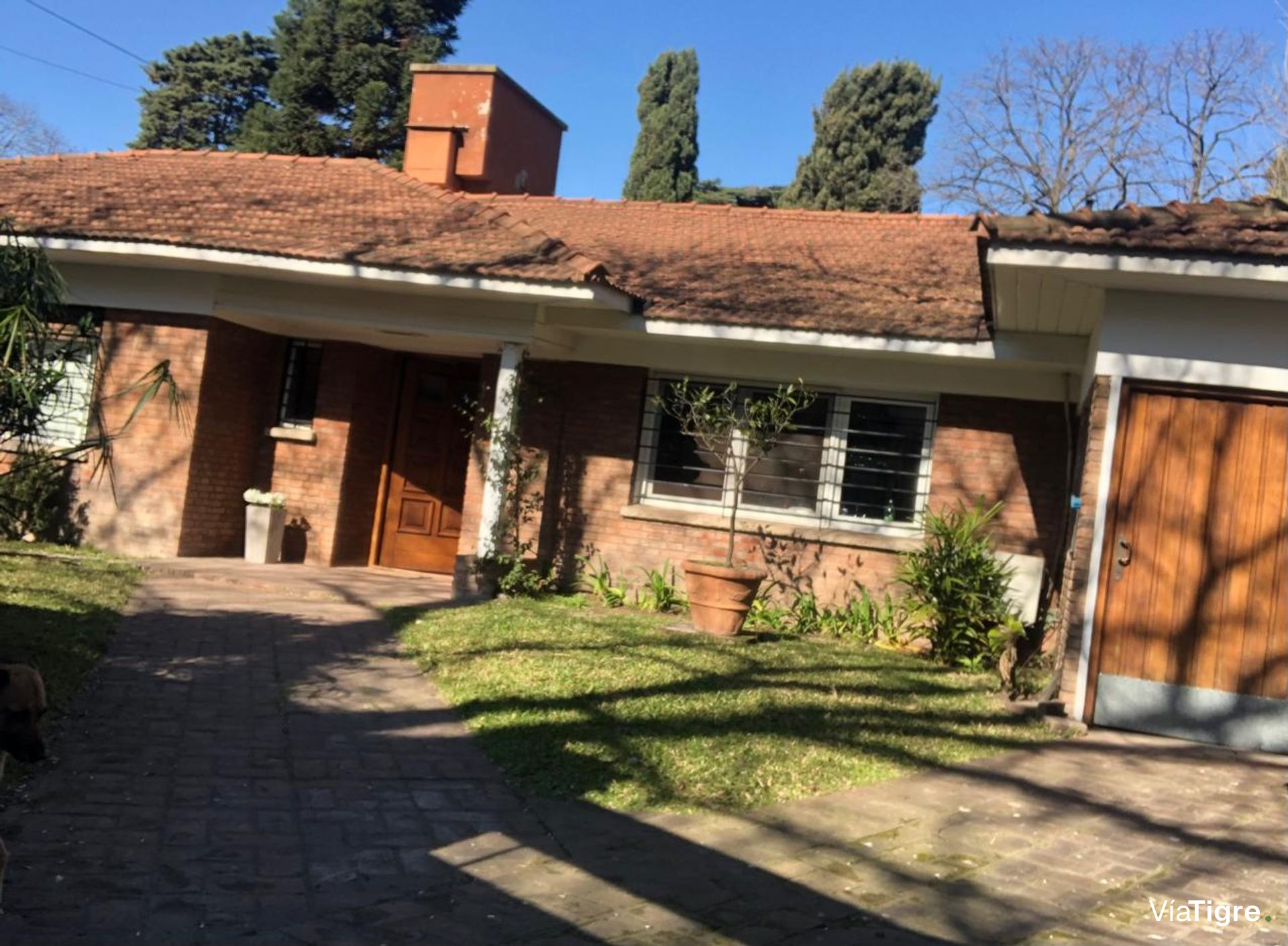Venta Casa 6 amb jardin Pileta Acepta permuta