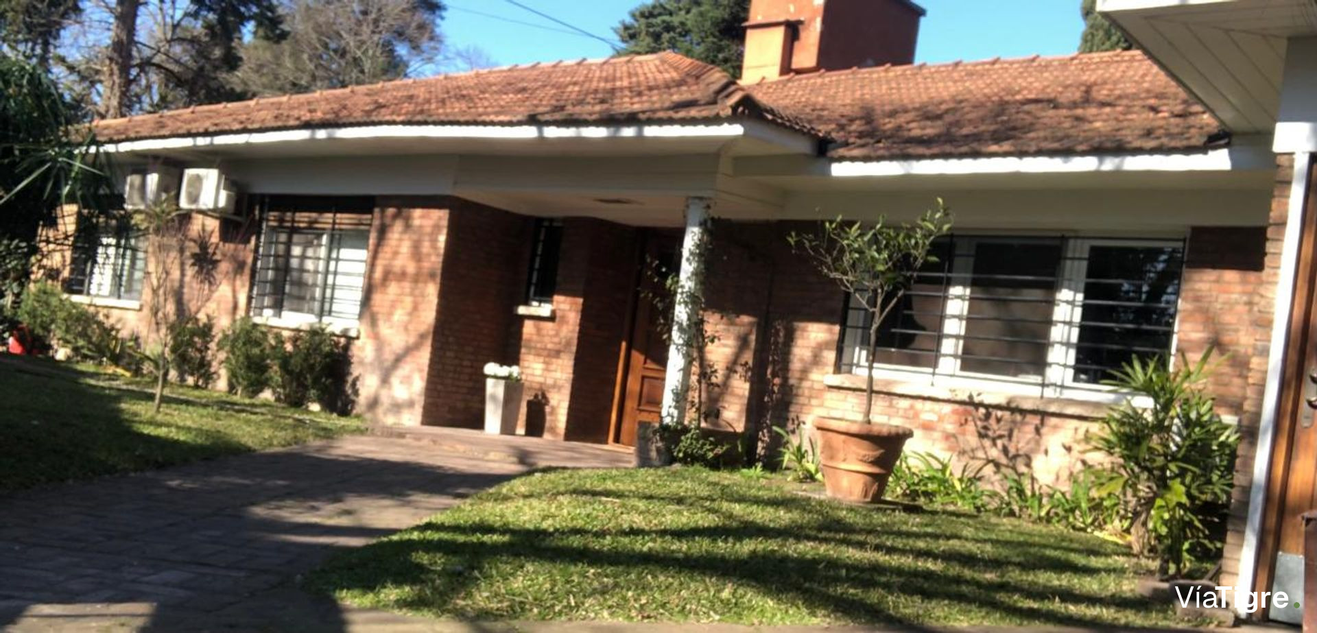 Venta Casa 6 amb jardin Pileta Acepta permuta