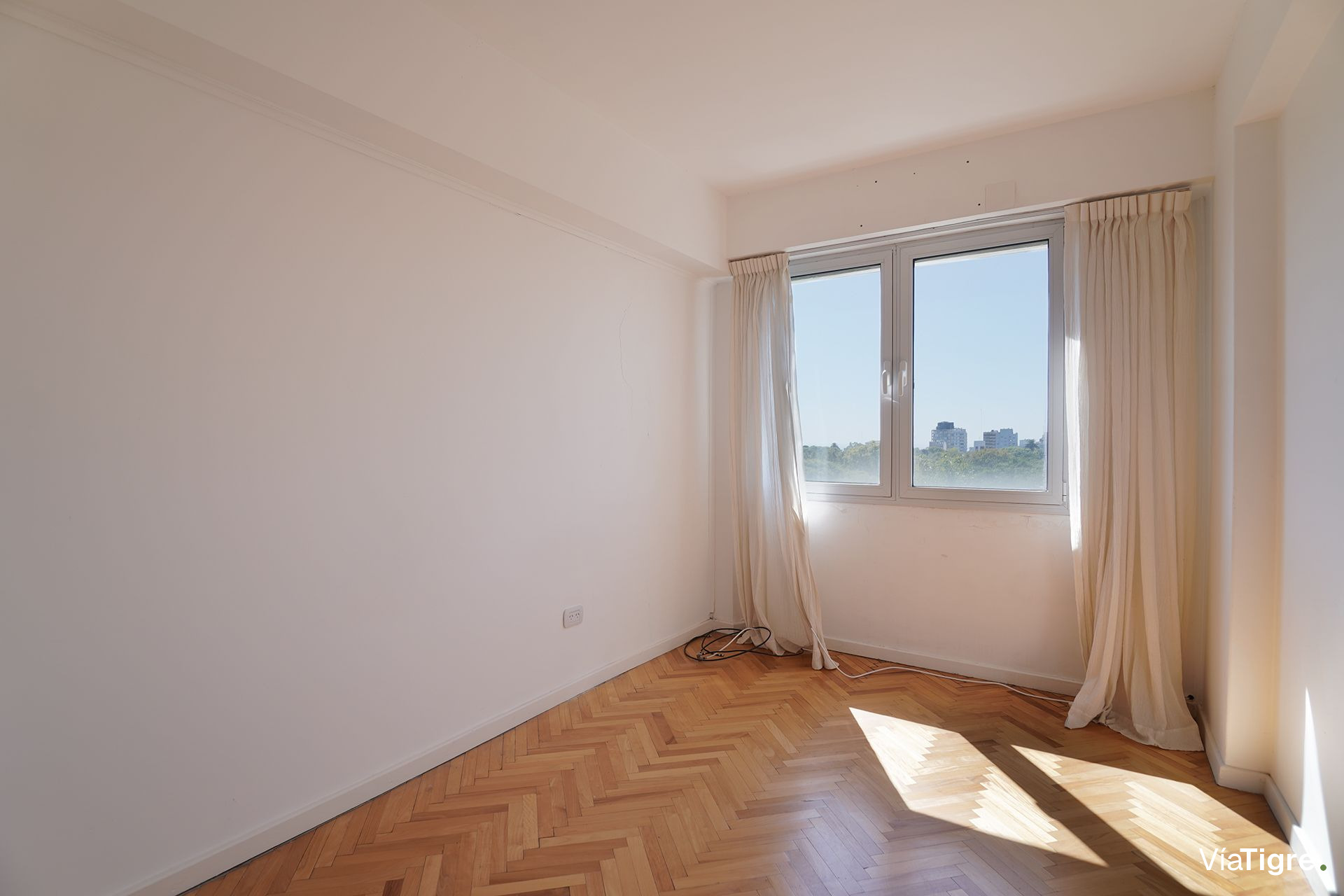 Departamento 3 ambientes en Olivos con Balcón