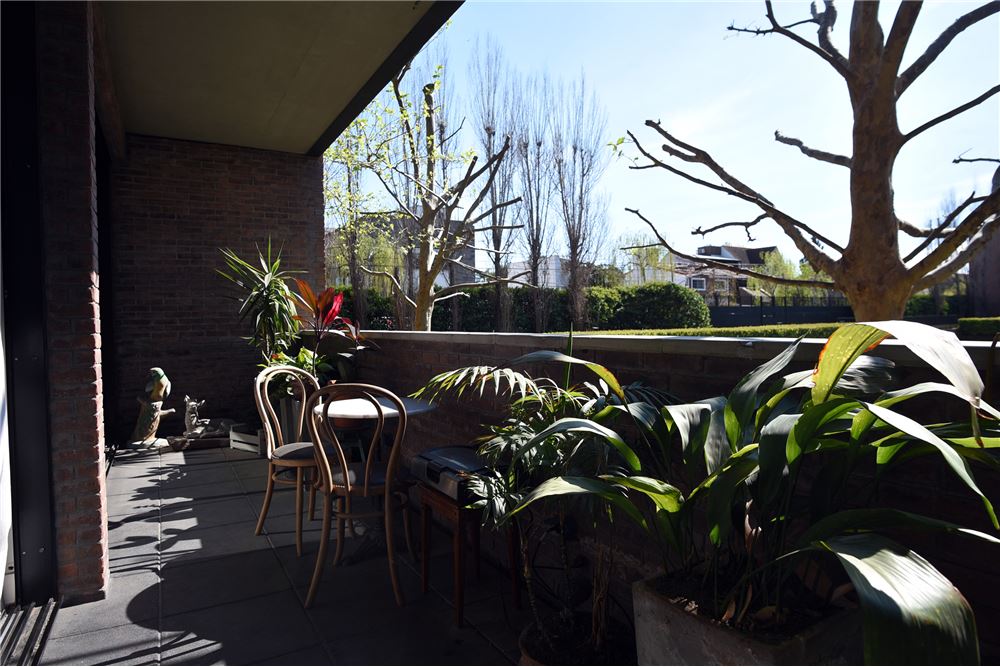 Impecable 3 ambientes con vista a pileta en SIL