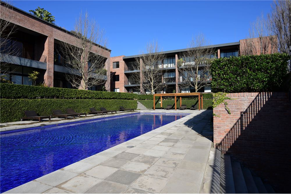 Impecable 3 ambientes con vista a pileta en SIL