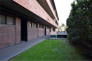 Immaculate 3-room with pool view in SIL