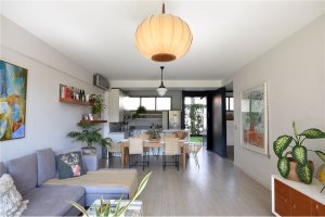 Immaculate 3-room with pool view in SIL