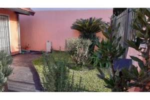 venta 2 viviendas con cochera semi cubierta