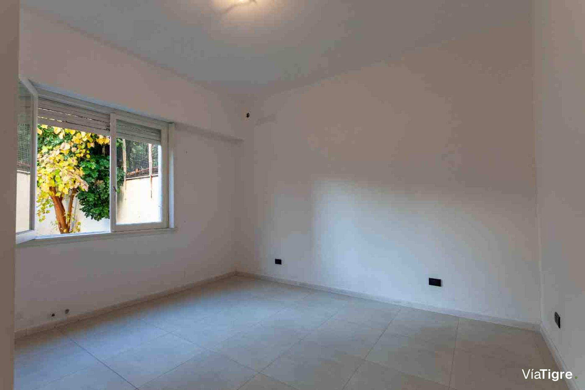 Venta Depto 5 Ambientes Reciclado con Jardín
