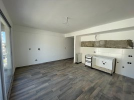 Apartment for Sale: 2 Rooms in Tigre Center