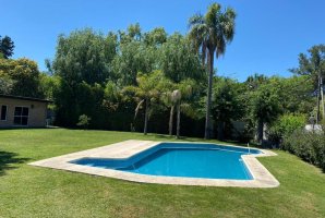 Casa 4 Ambientes En Venta Don Torcuato Con Pileta