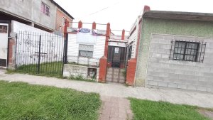 3-Room House + San Fernando Apartment for Sale