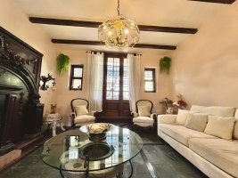 House for Sale, 6 rooms, Vía López, Pileta St.