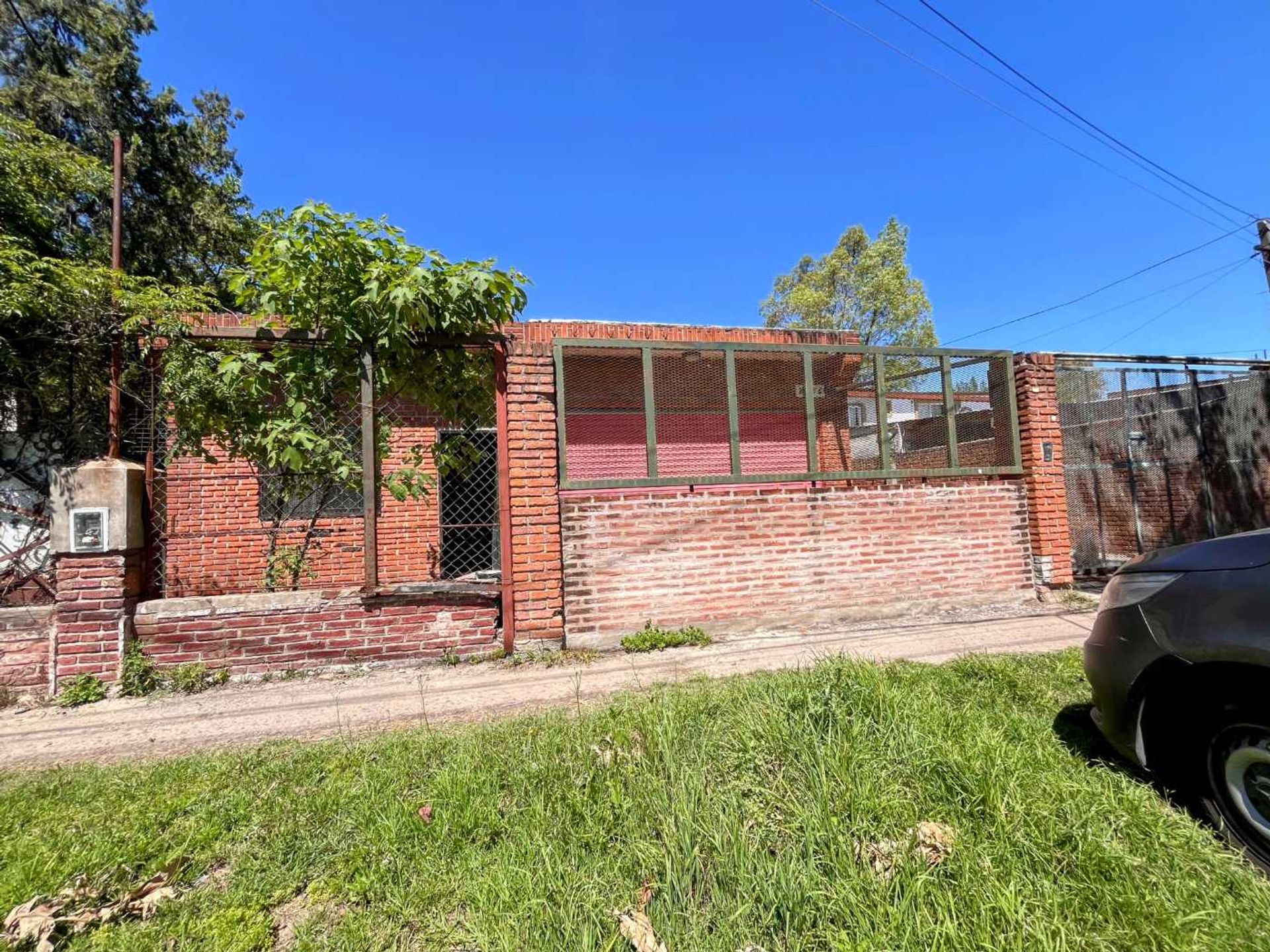 Lot Sale with Two Studios Ricardo Rojas