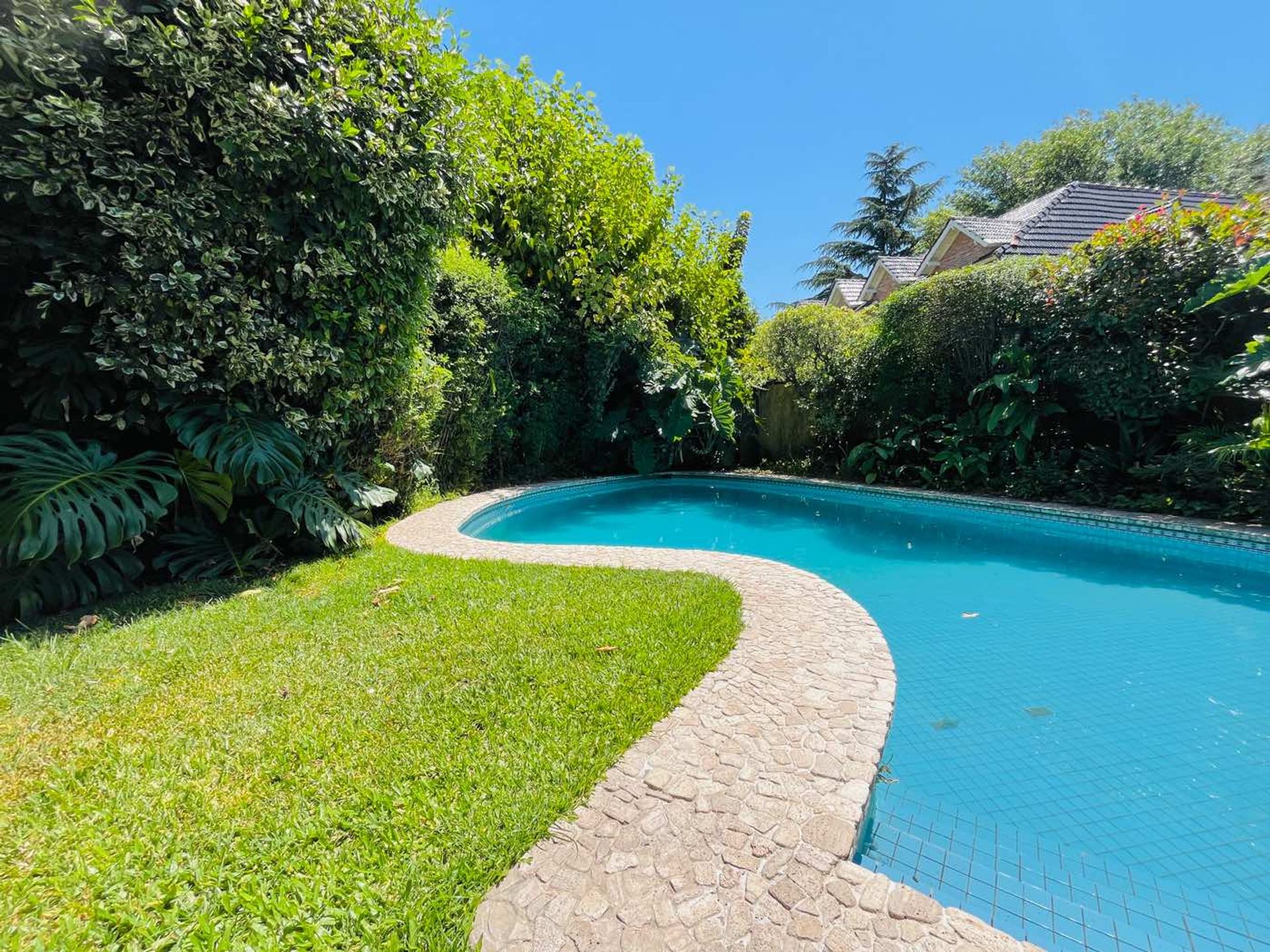 Casa Con Parque Pileta En Lomas De San Isidro