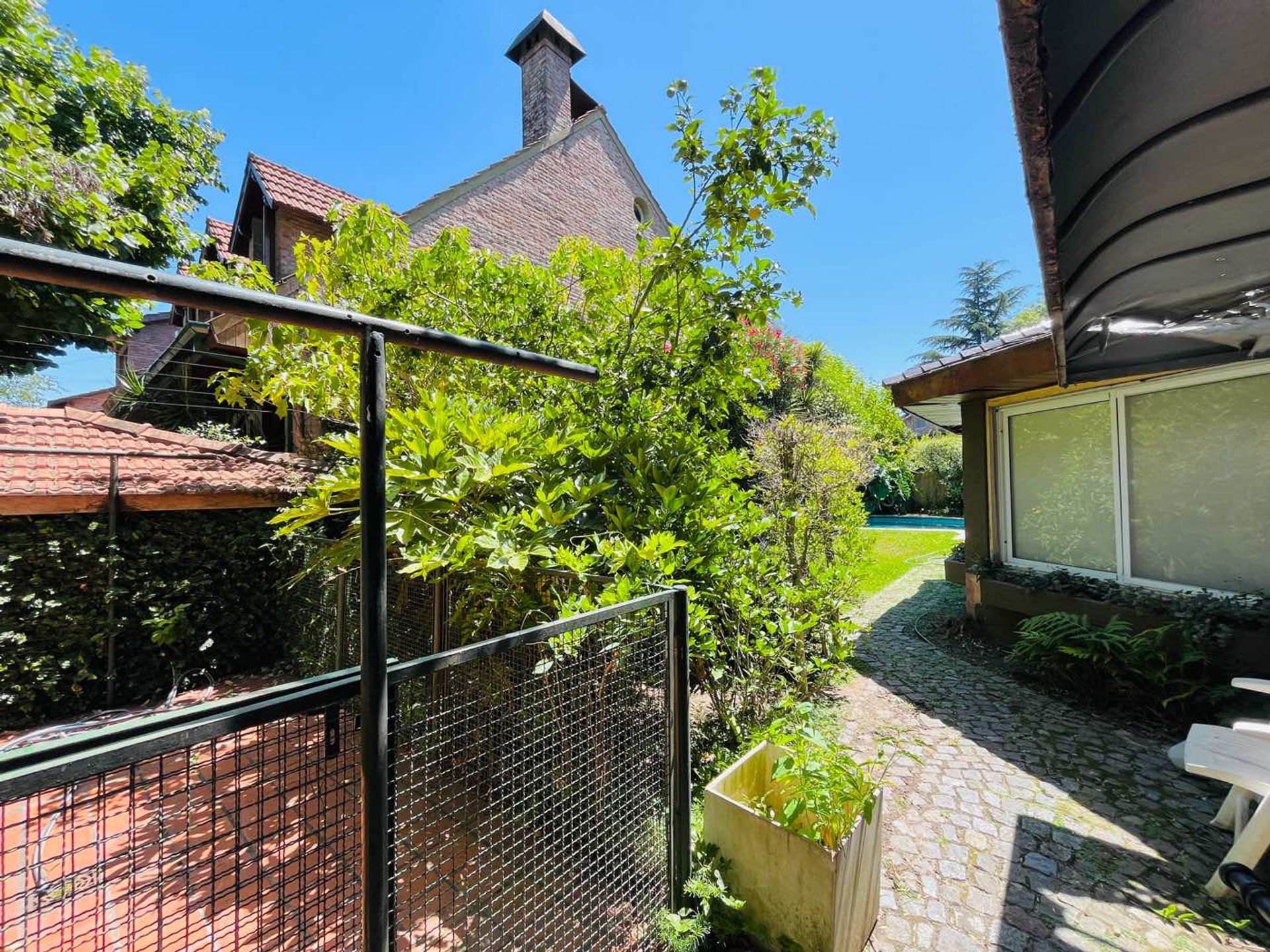 Casa Con Parque Pileta En Lomas De San Isidro