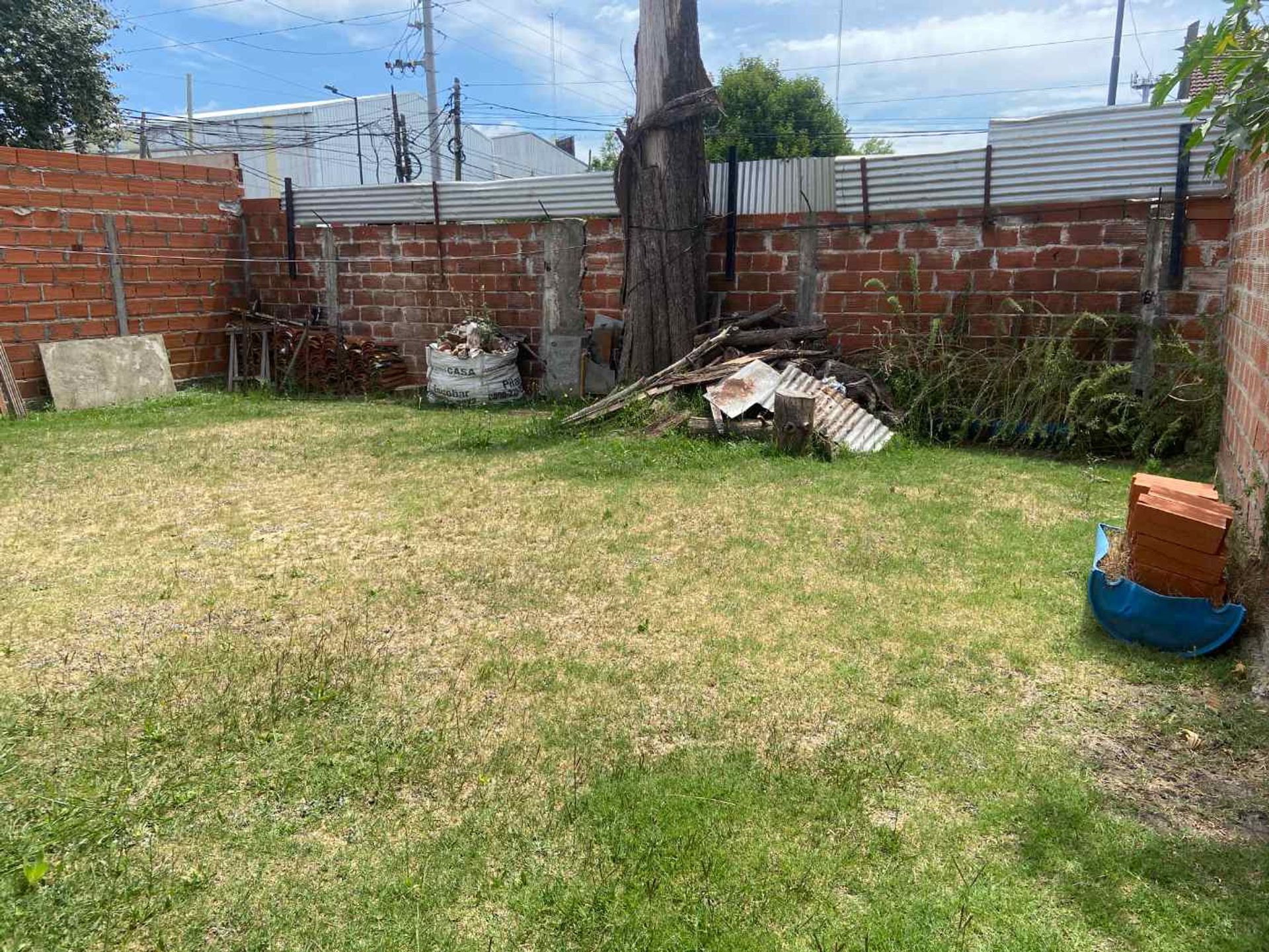 Casa Venta 3 Ambientes Don Torcuato Cochera Patio
