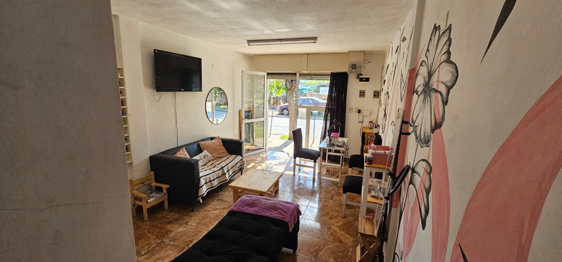 Casa Con Terreno Pileta Y Local Comercial Tigre