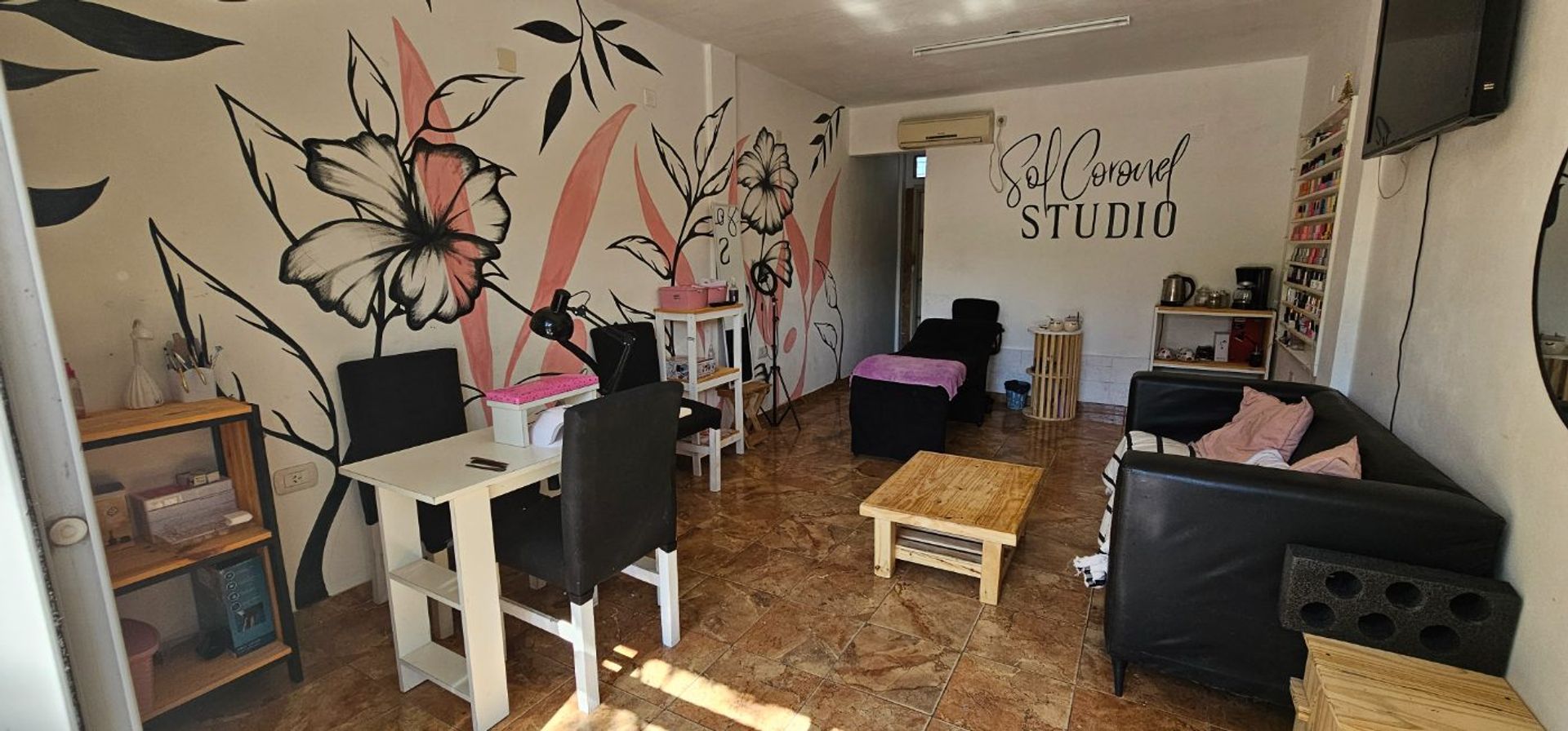 Casa Con Terreno Pileta Y Local Comercial Tigre