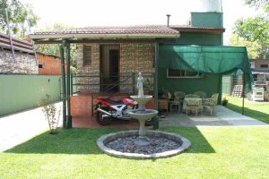 House with land, pool, and commercial space in Tigre