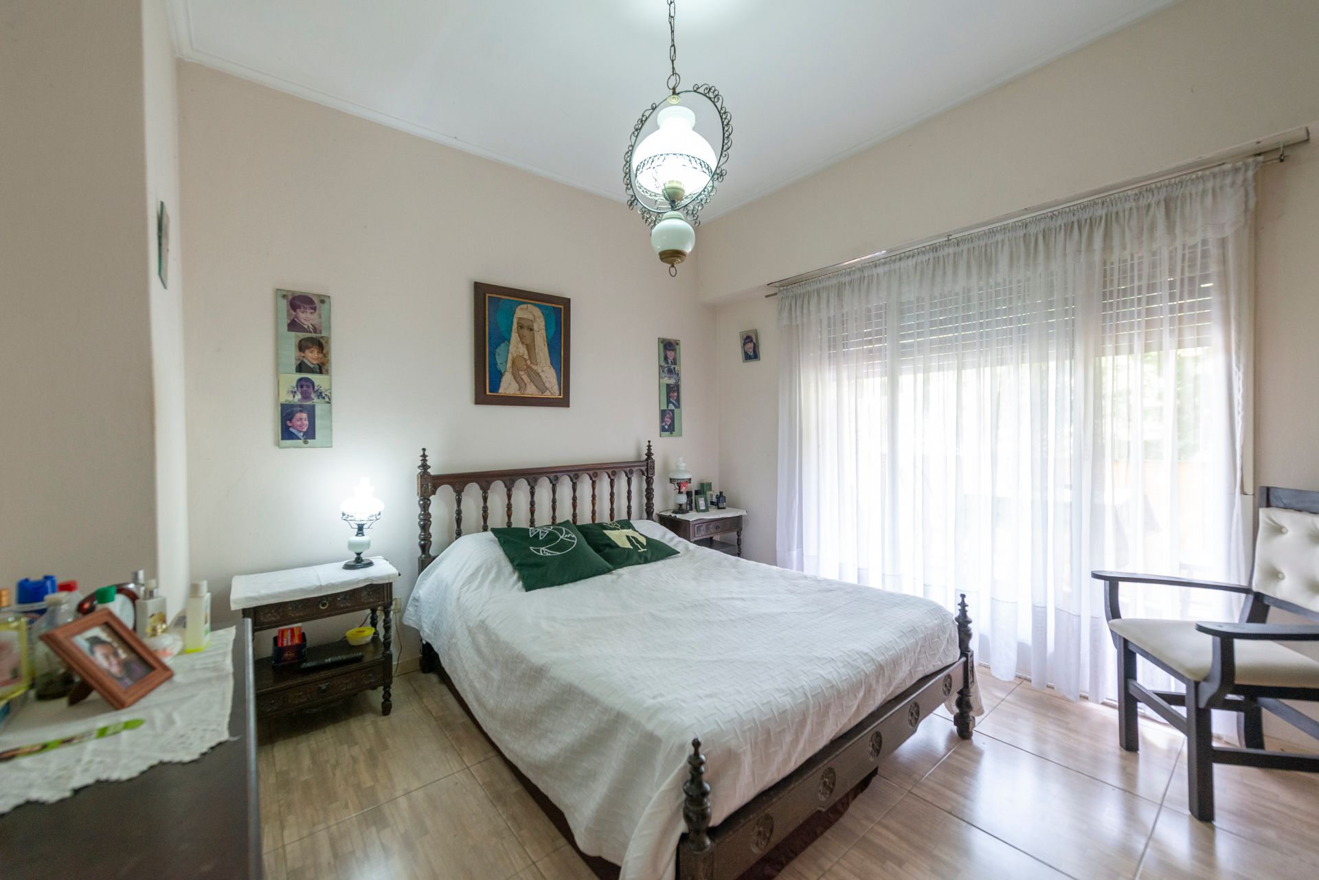 Casa multifamiliar Venta 7 amb. con jardin-Olivos