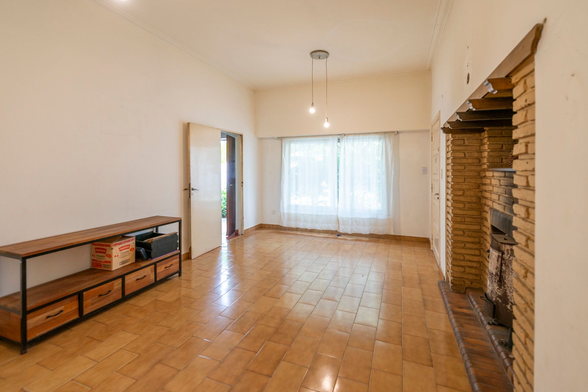 Casa multifamiliar Venta 7 amb. con jardin-Olivos