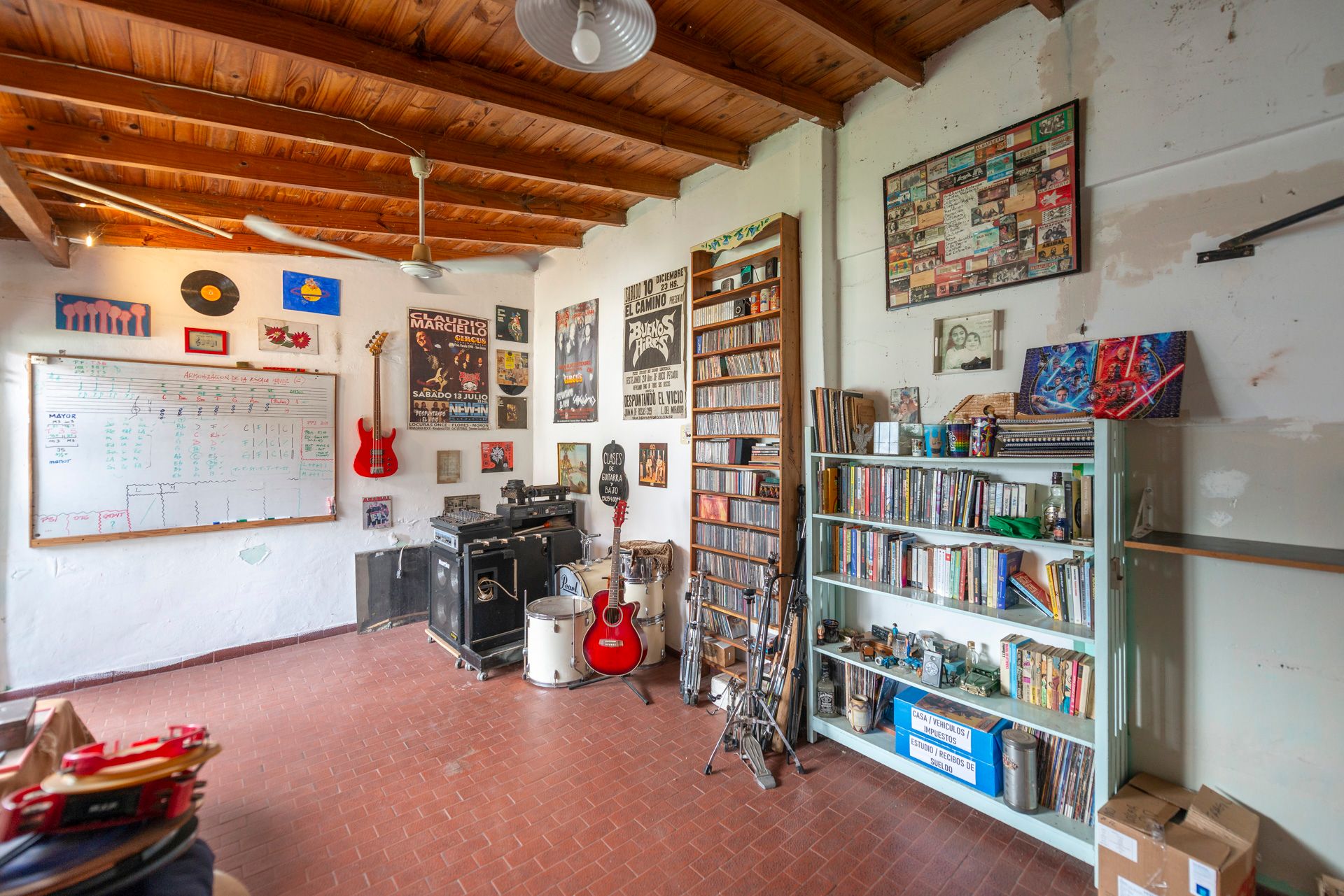 Casa multifamiliar Venta 7 amb. con jardin-Olivos